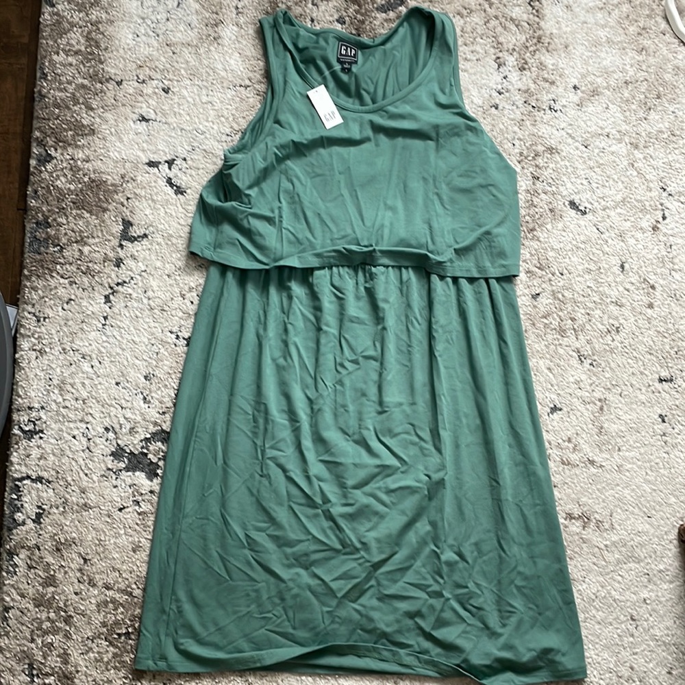 Gap maternity nursing dress